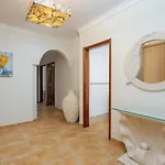 Comfy 4bdr In By Lovelystay Daire *