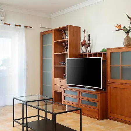 Comfy 4bdr In By Lovelystay