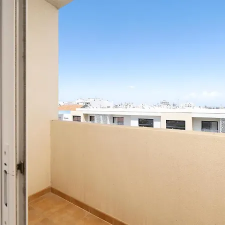 Comfy 4bdr In By Lovelystay *