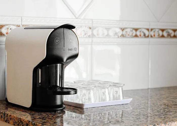 Comfy 4bdr In By Lovelystay Portimão