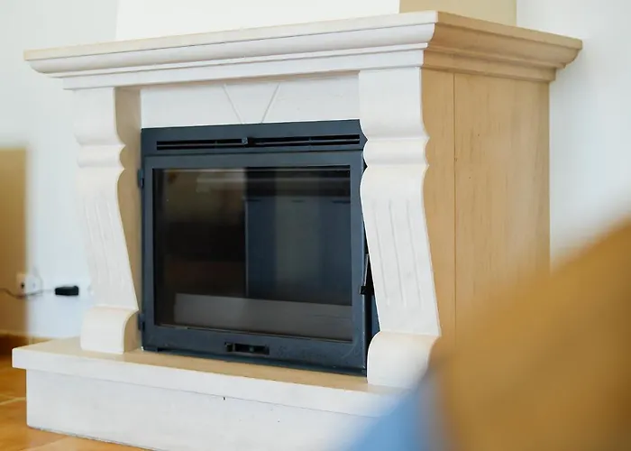 Comfy 4bdr In By Lovelystay Appartamento