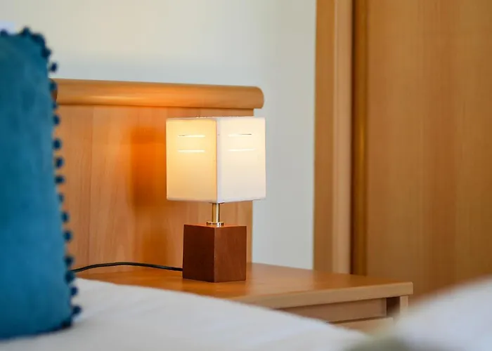 公寓 Comfy 4bdr In By Lovelystay 波尔蒂芒