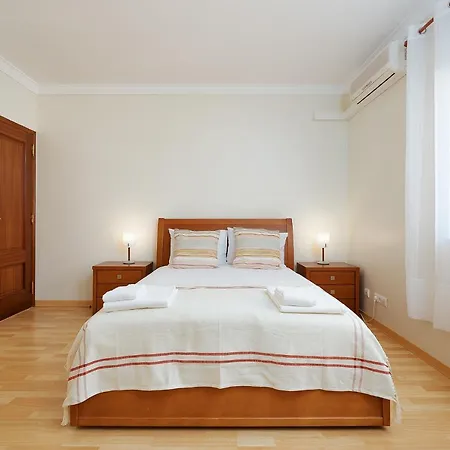 Comfy 4bdr In By Lovelystay Apartment *