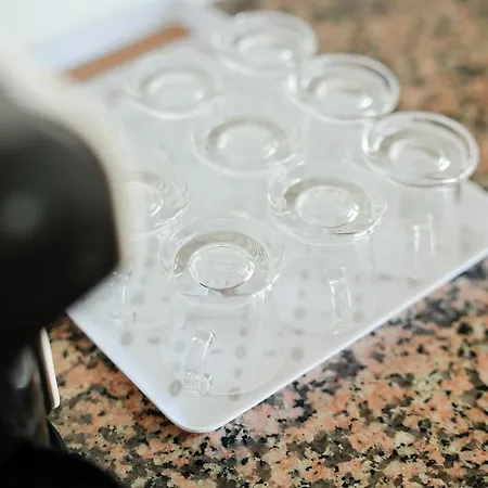 Comfy 4bdr In By Lovelystay Apartment